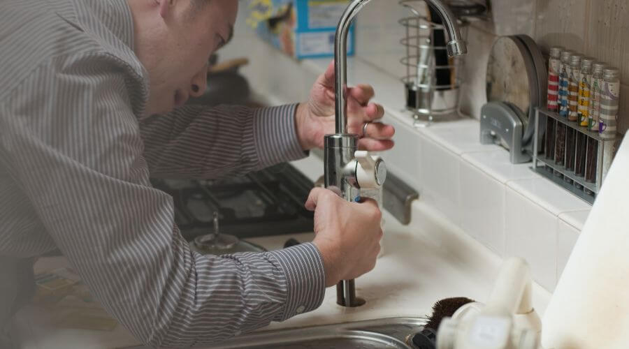 Professional bathroom faucet installation in Sun Valley, CA